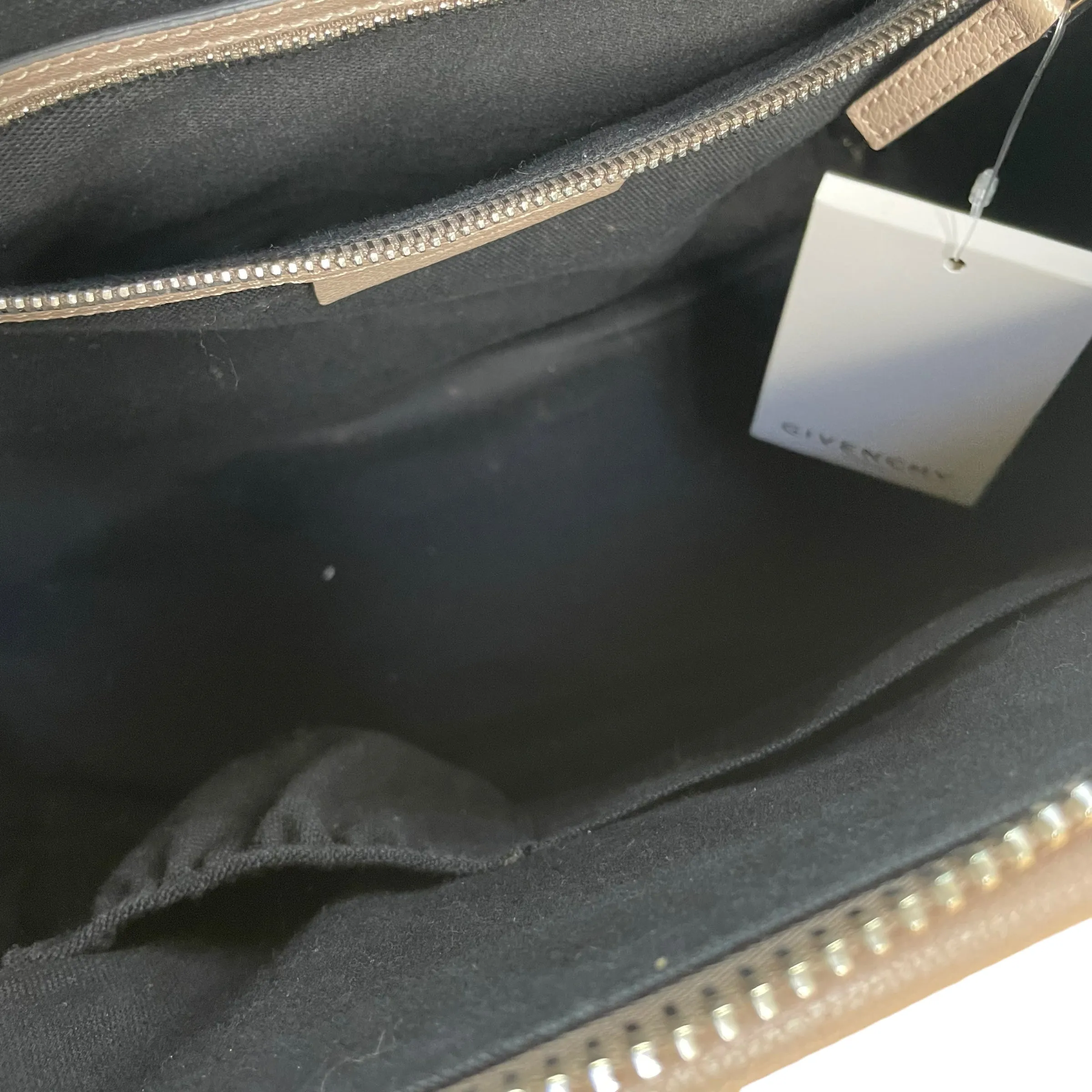 Antigona Tote Bag
