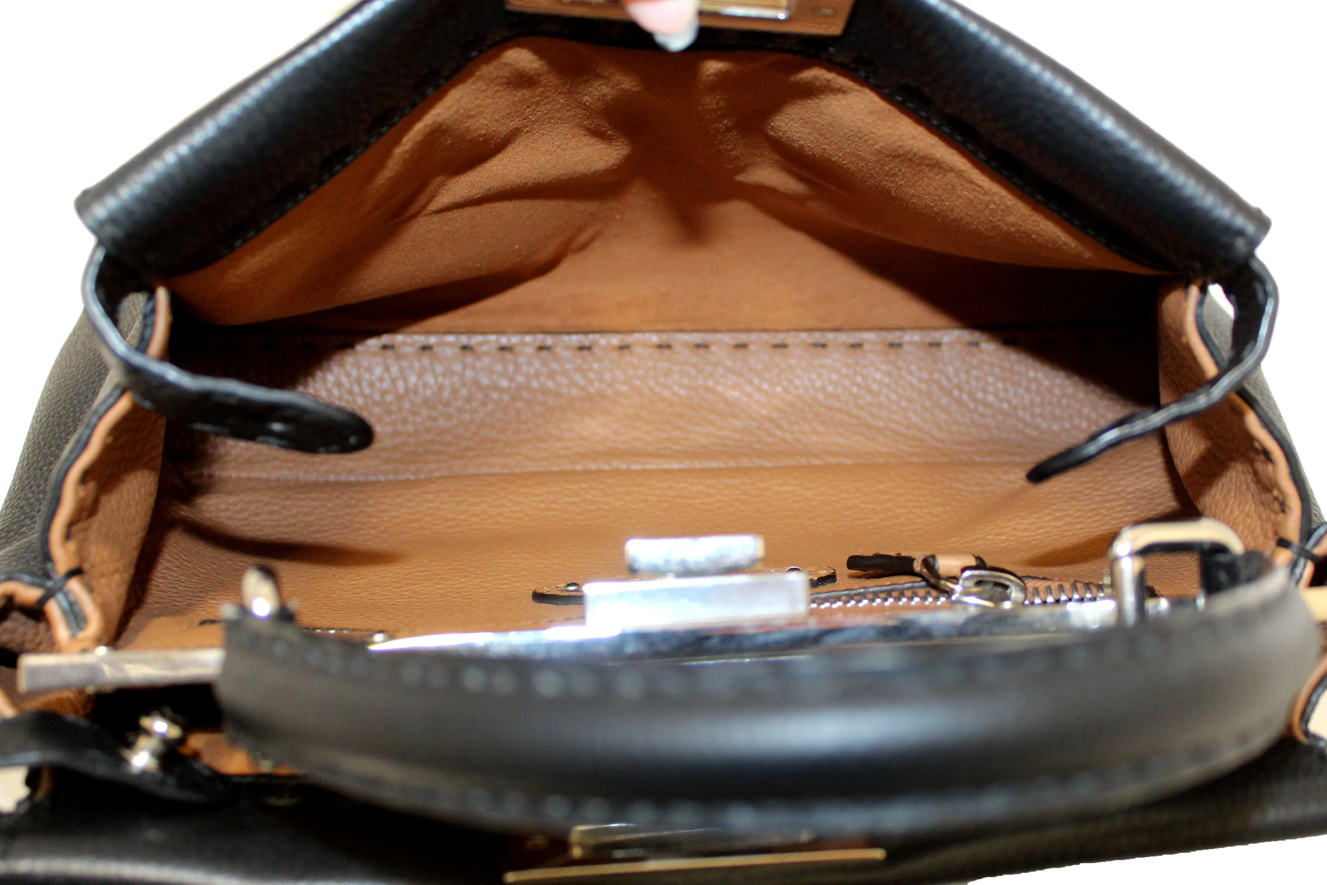 Authentic Fendi Black Cuoio Romano Leather Selleria Medium Peekaboo Iconic Satchel Bag
