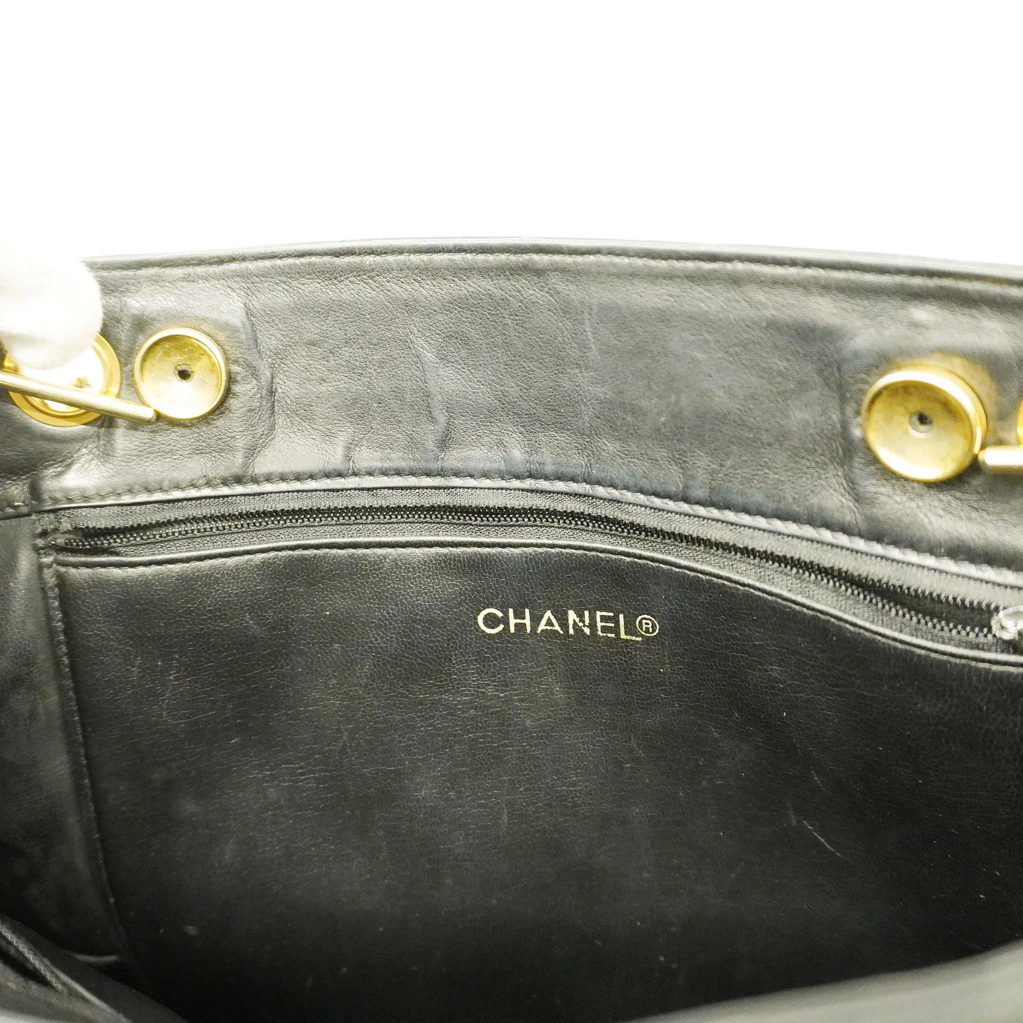 CHANEL  Matelasse Chain Shoulder Leather Shoulder Bag Black