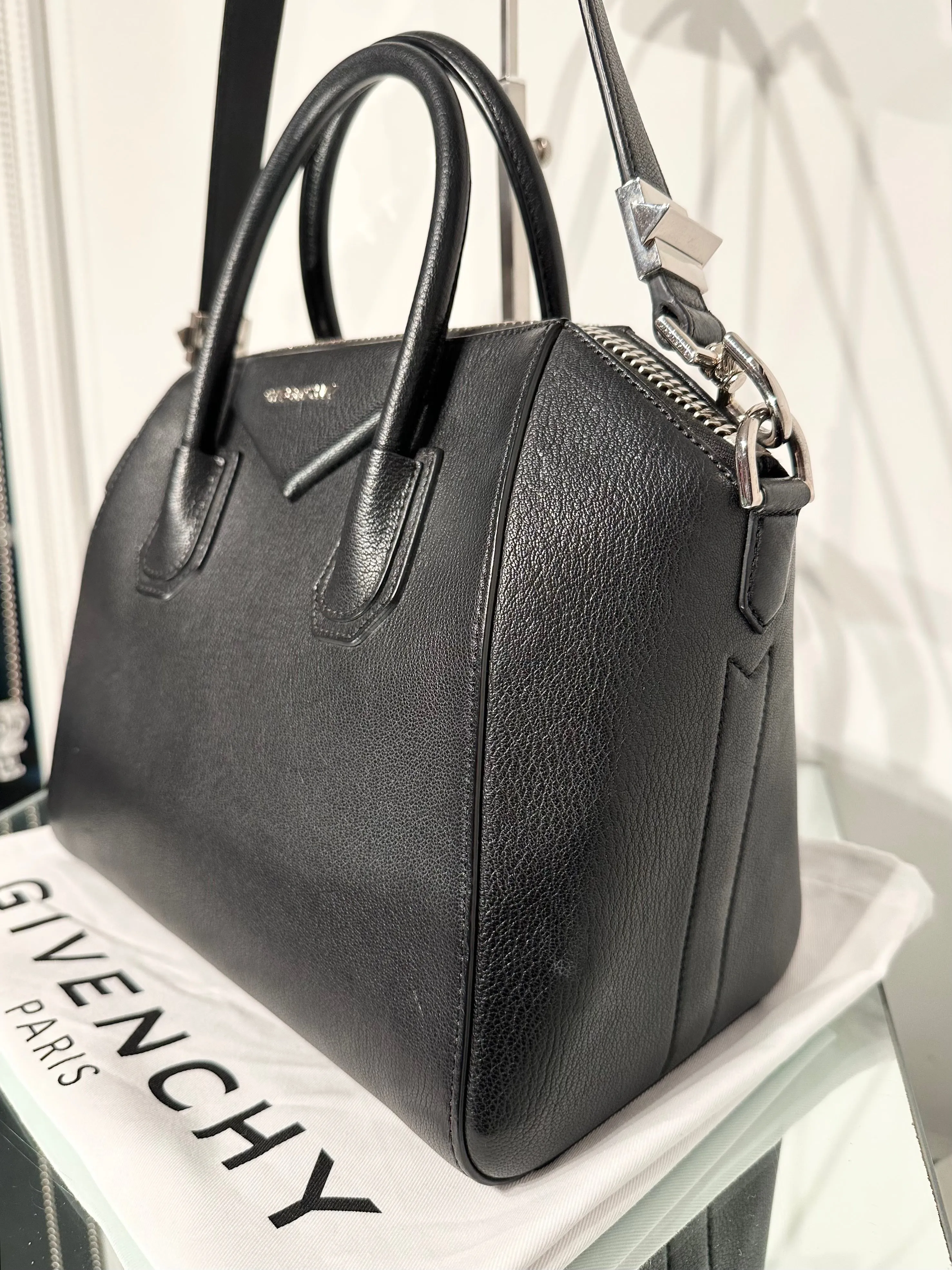 GIVENCHY Small Antigona Bag